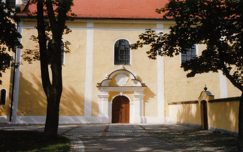The Monastery Gallery: Miesbergkirche Courtyard
