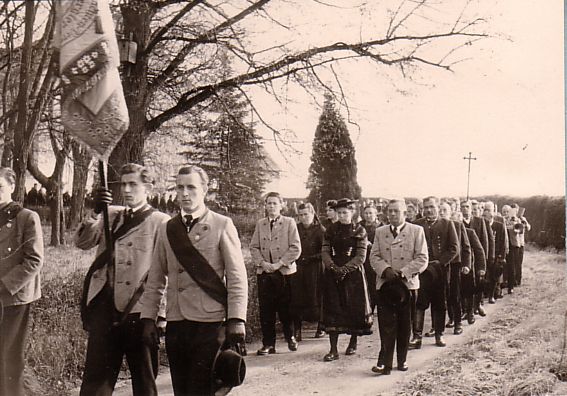 The Fr. Viktor Gallery: Funeral Procession